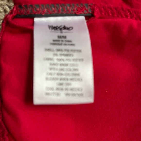 2 bikin tops. Red and coral Mossimo brand - Picture 4 of 7